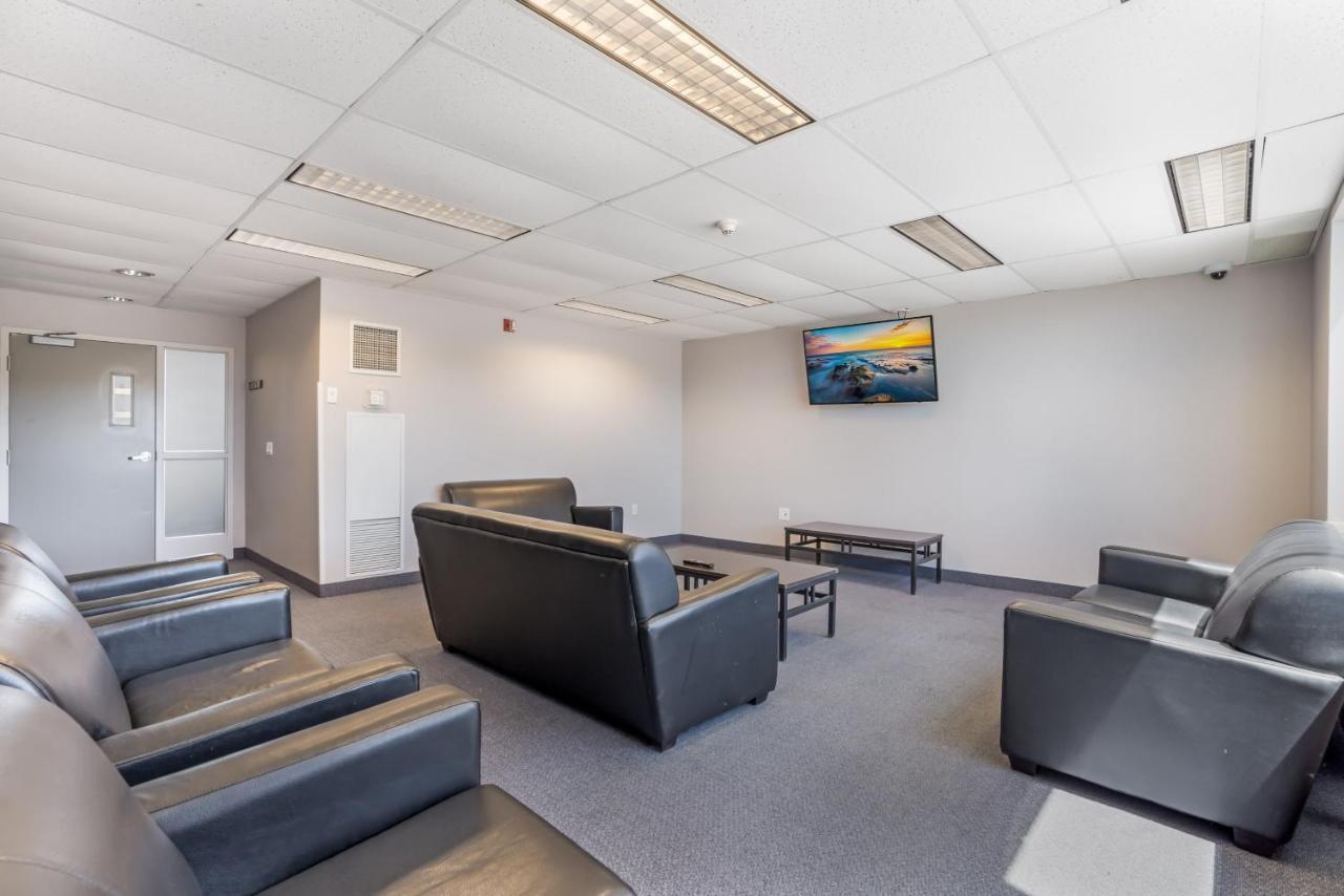 Residence & Conference Centre - Niagara-On-The-Lake Saint Catharines Bagian luar foto