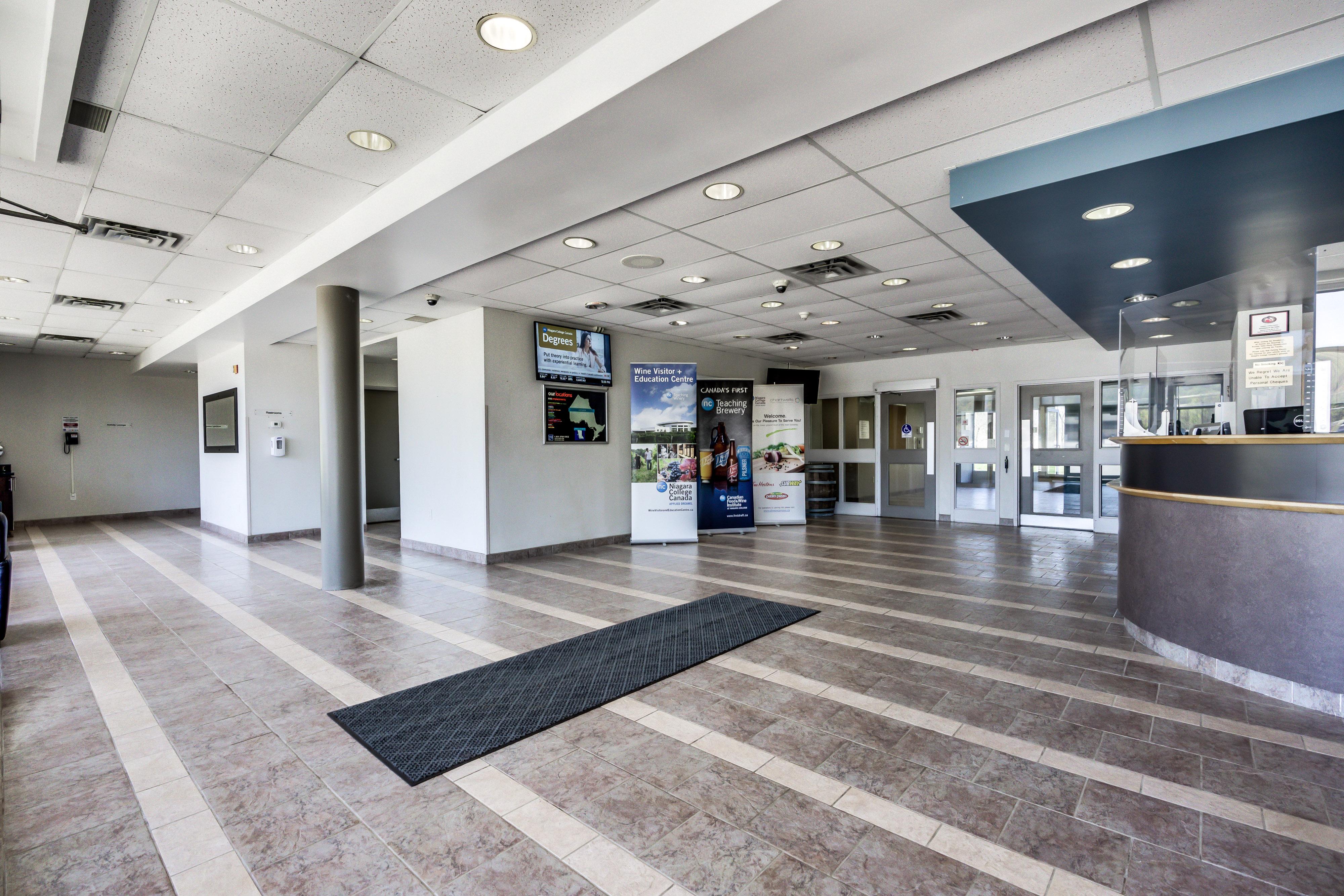 Residence & Conference Centre - Niagara-On-The-Lake Saint Catharines Bagian luar foto