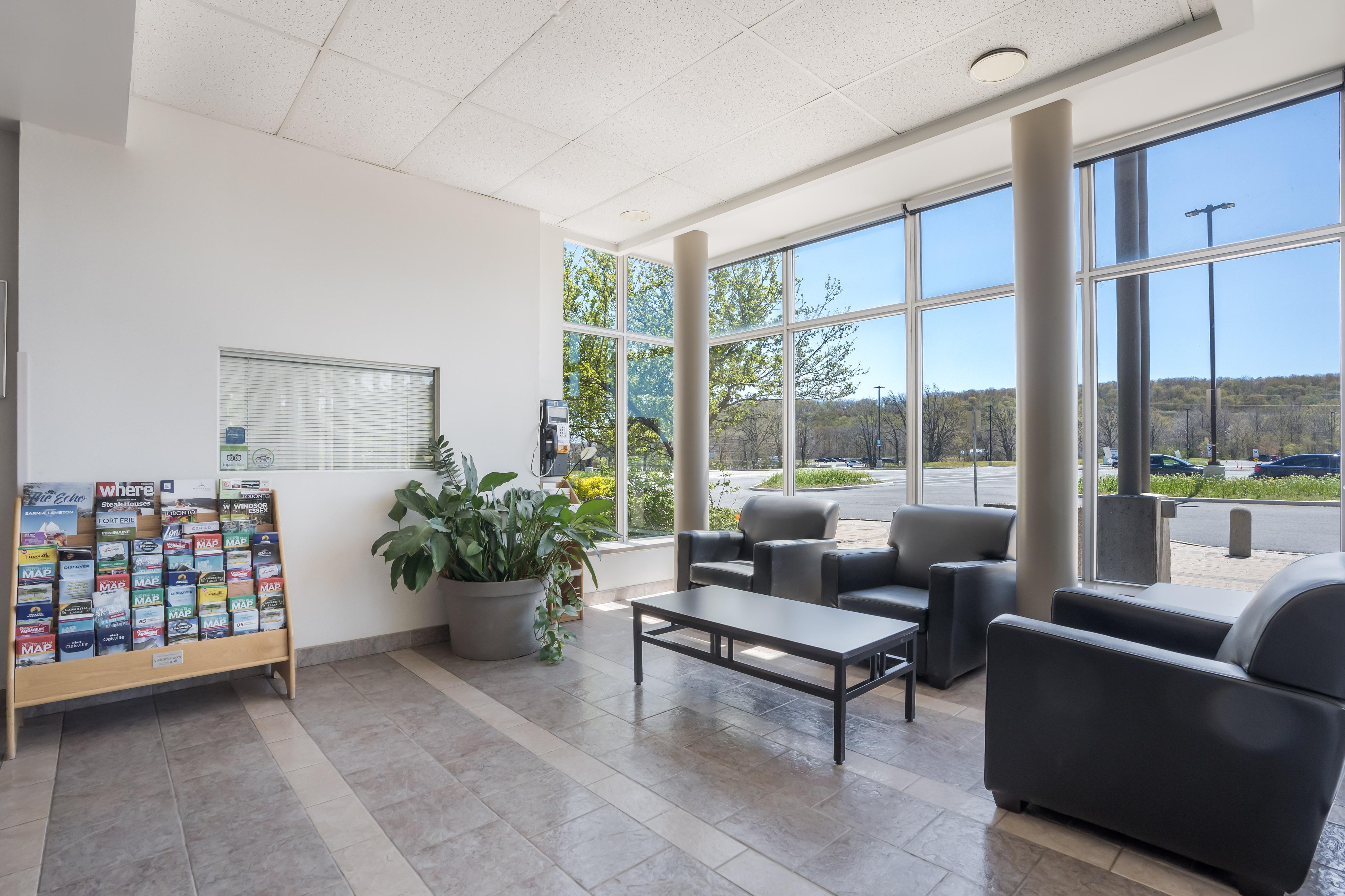 Residence & Conference Centre - Niagara-On-The-Lake Saint Catharines Bagian luar foto