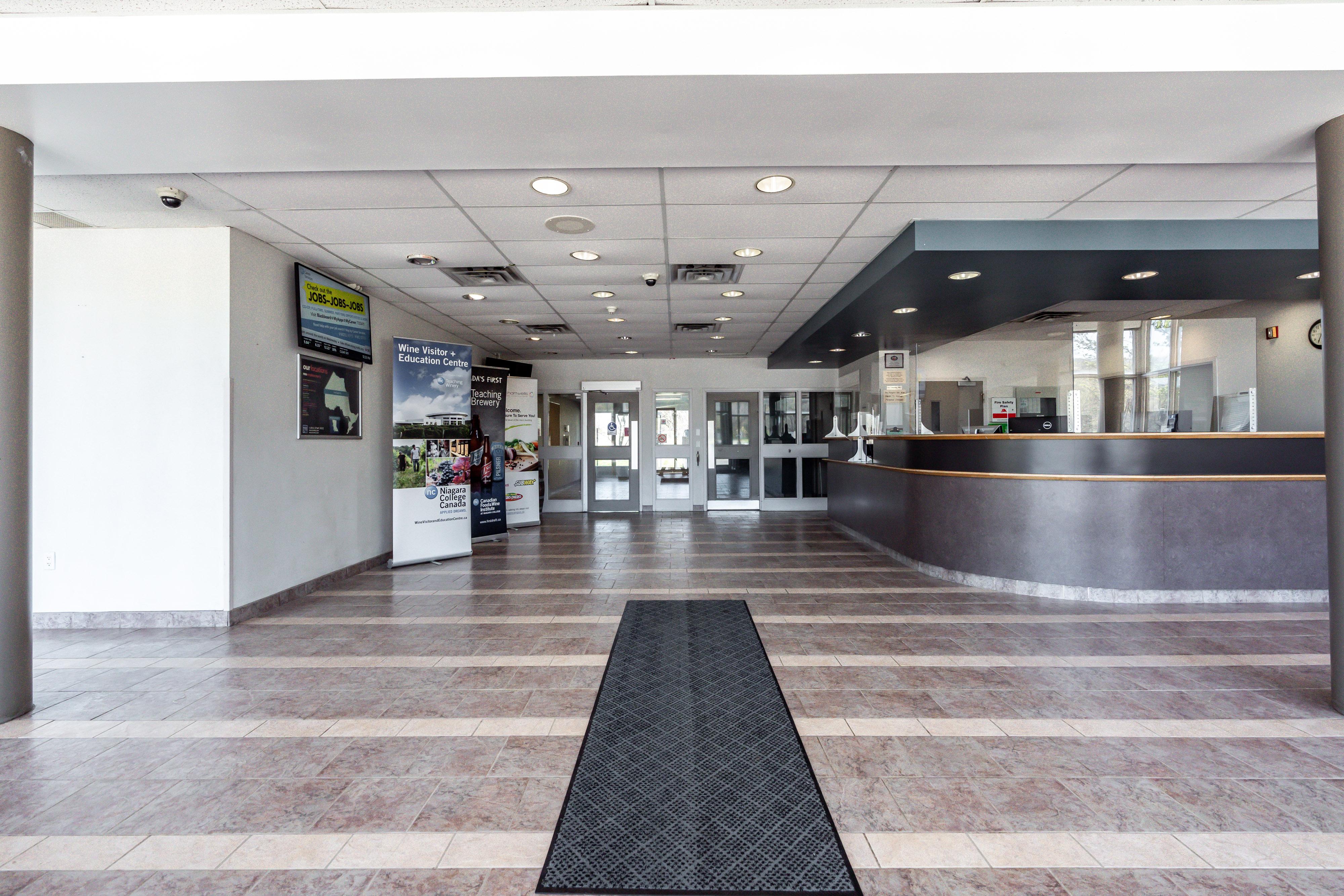 Residence & Conference Centre - Niagara-On-The-Lake Saint Catharines Bagian luar foto