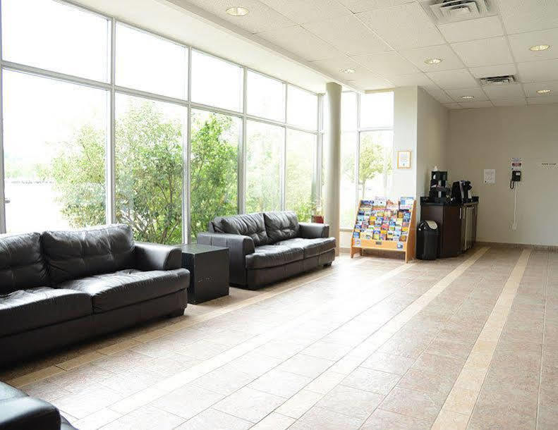 Residence & Conference Centre - Niagara-On-The-Lake Saint Catharines Bagian luar foto
