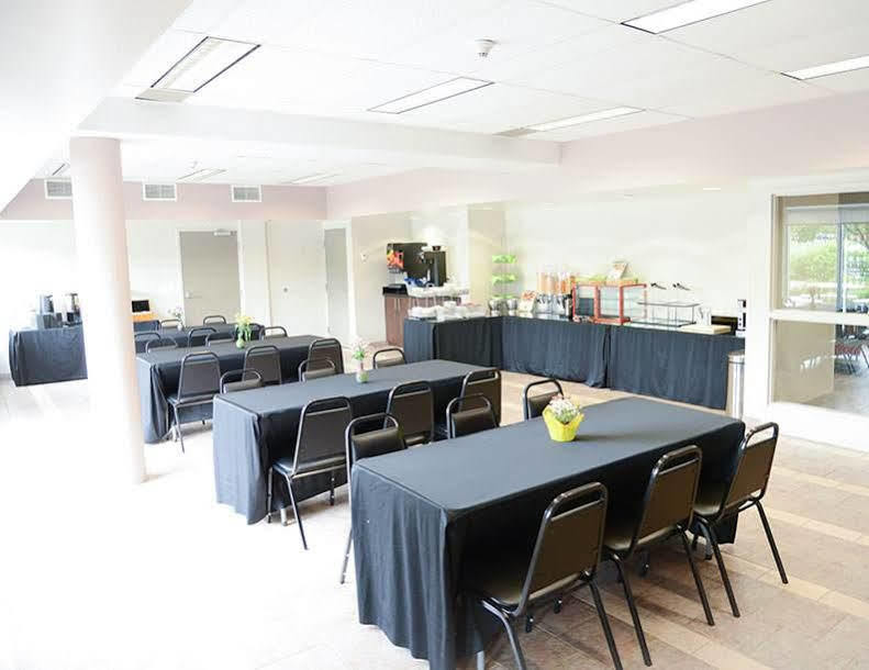 Residence & Conference Centre - Niagara-On-The-Lake Saint Catharines Bagian luar foto
